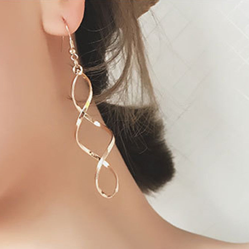 Women's Simple Geometric Spiral Wave Metal Modern Earrings