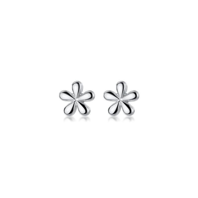 Love Lodge Sier Compact Mini Flower Sweet Earrings