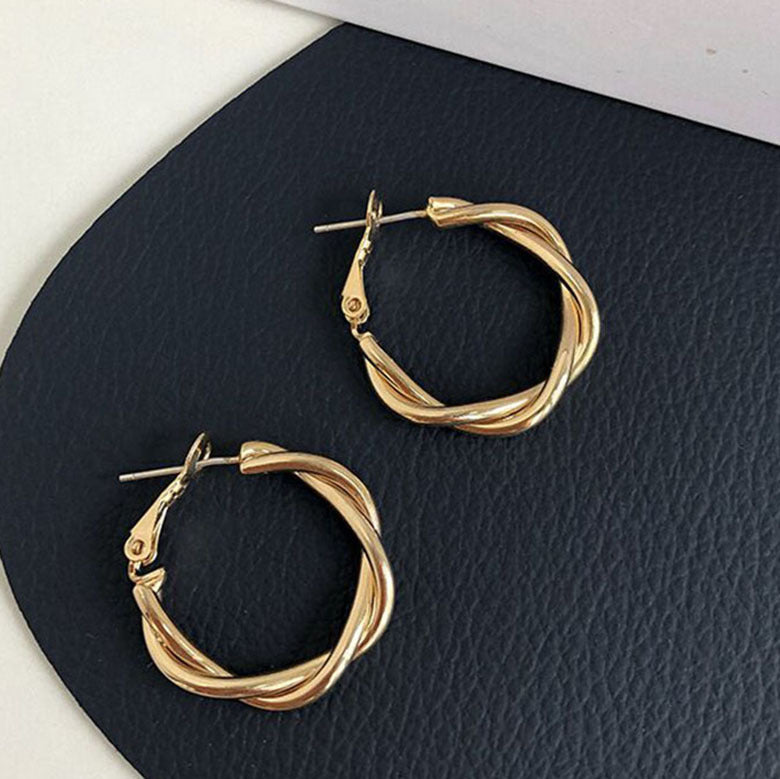Sier Pin Temperament Female Geometric Twist Earrings