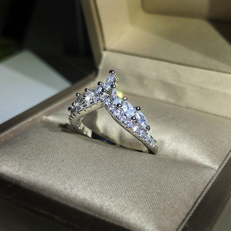 Style Versatile V-shaped Double Row Simple Rings
