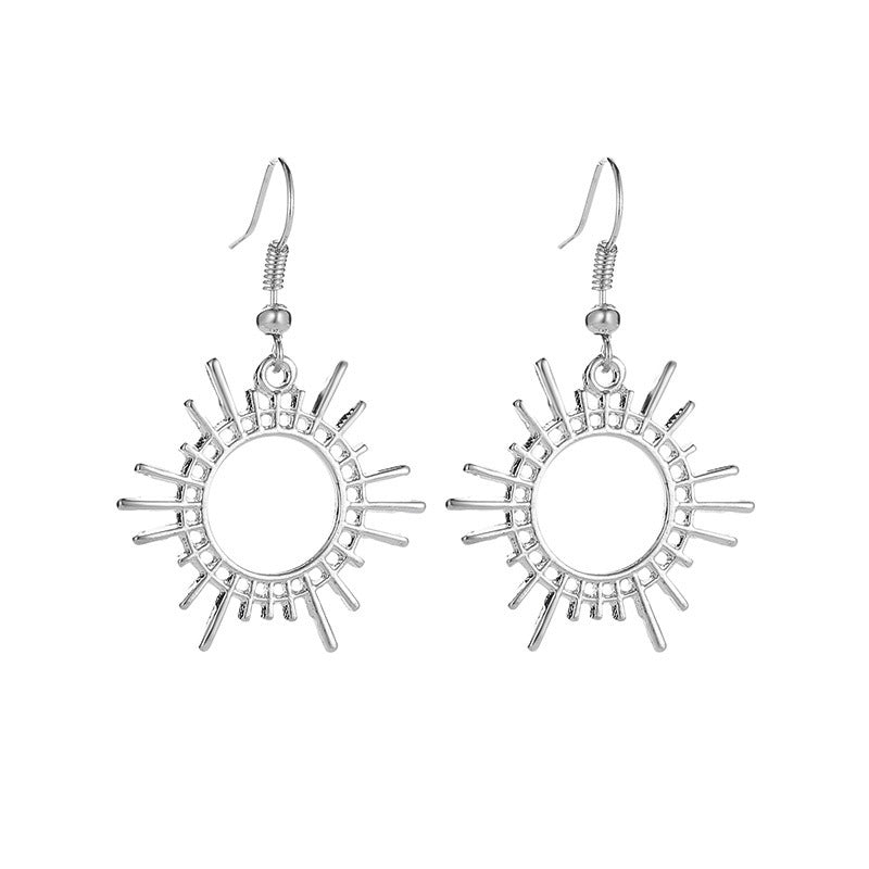 Women's Trendy Gear Creative Geometric Alloy Ornament Earrings