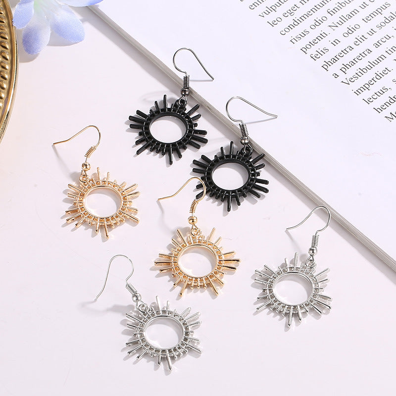 Women's Trendy Gear Creative Geometric Alloy Ornament Earrings