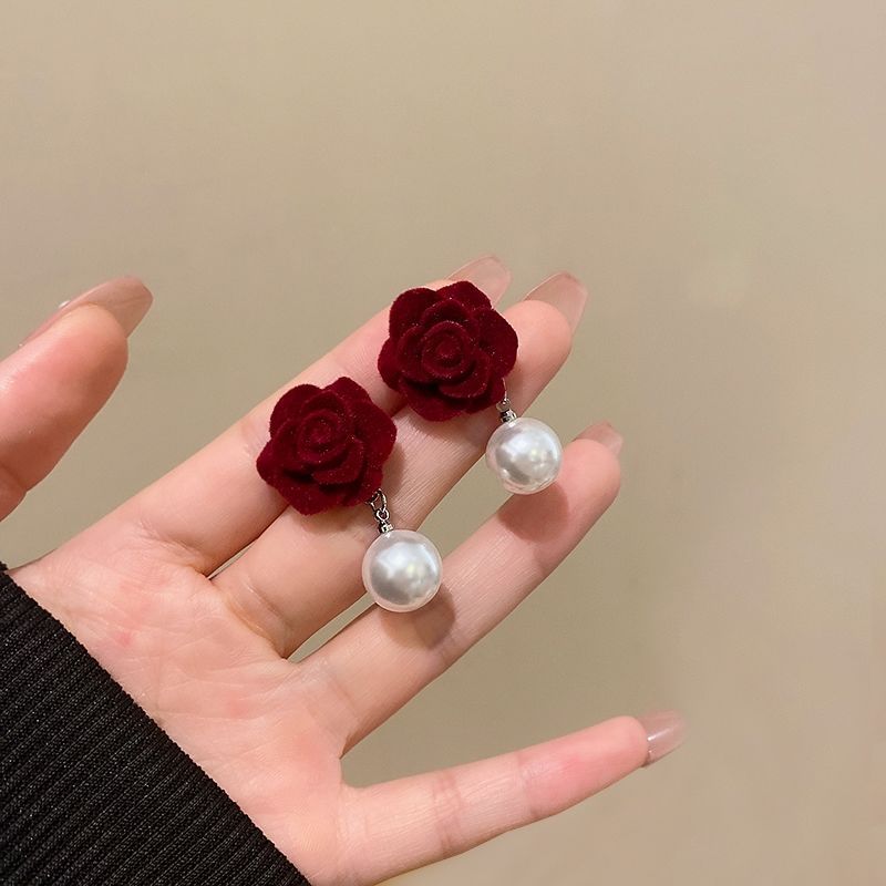 Veet Tassel Retro French Entry Lux Earrings