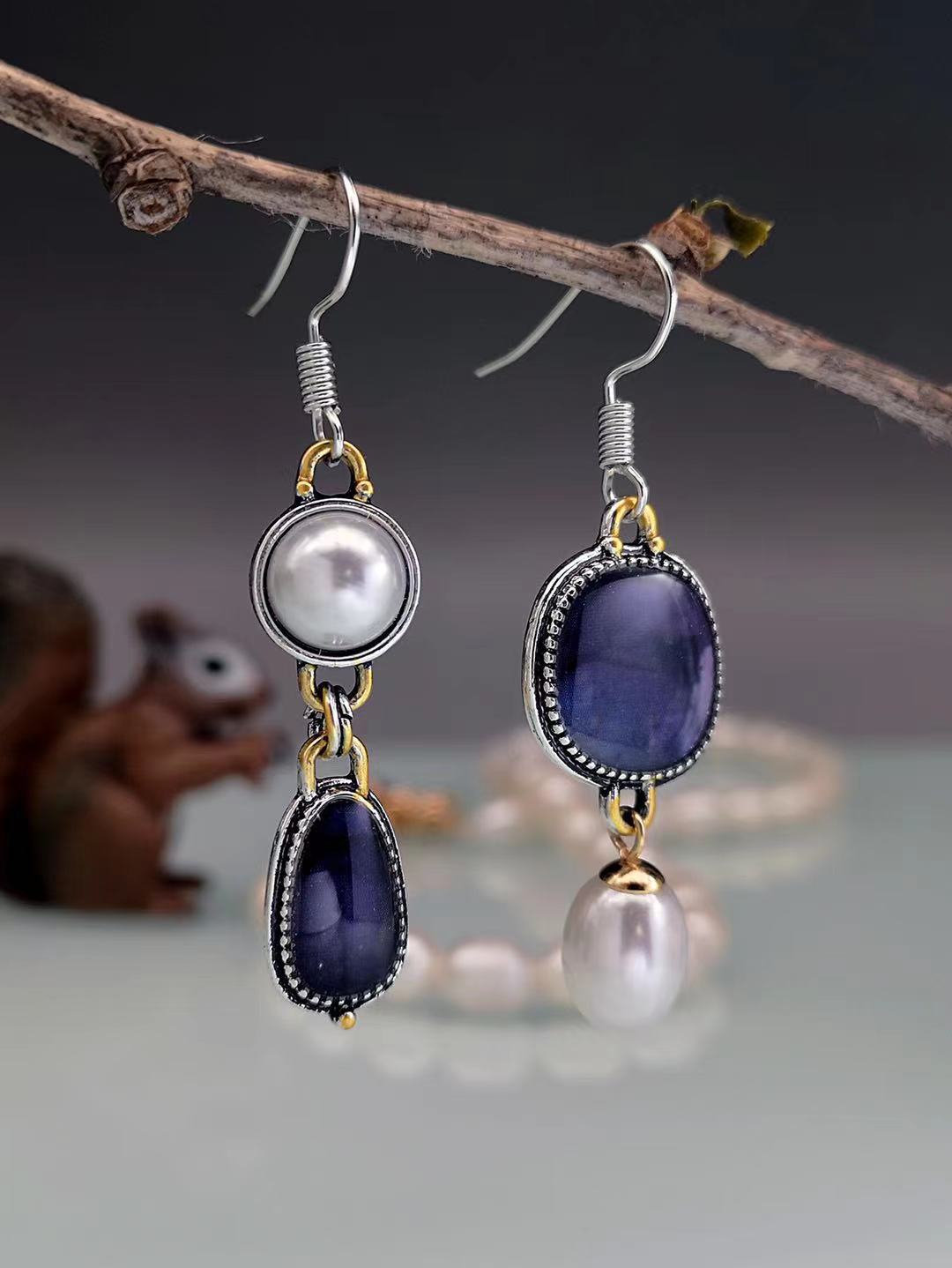 Asymmetric Blue Purple Agate Pattern Fresh Earrings