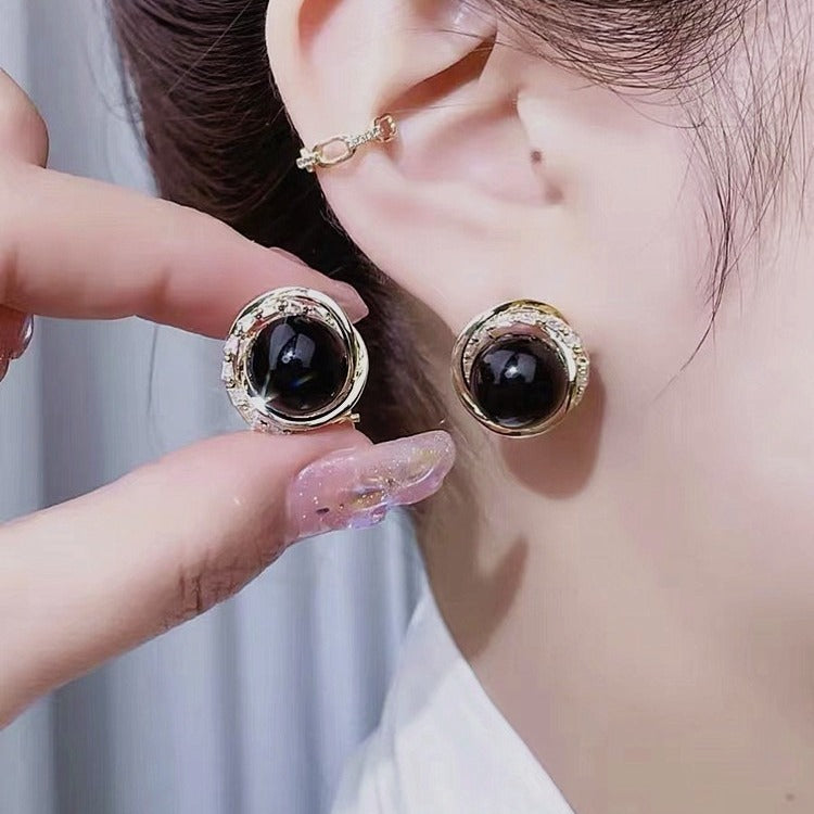 Women's Eyes Pearl Retro Fashion Sier Needle Earrings