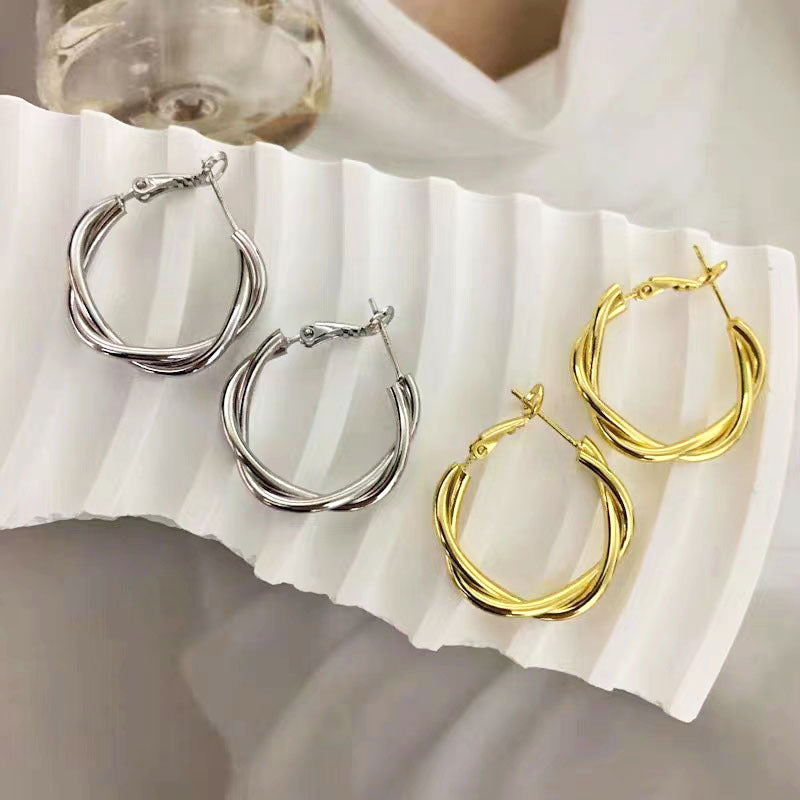 Women's Simple Twist Temperament Entry Lux High Earrings