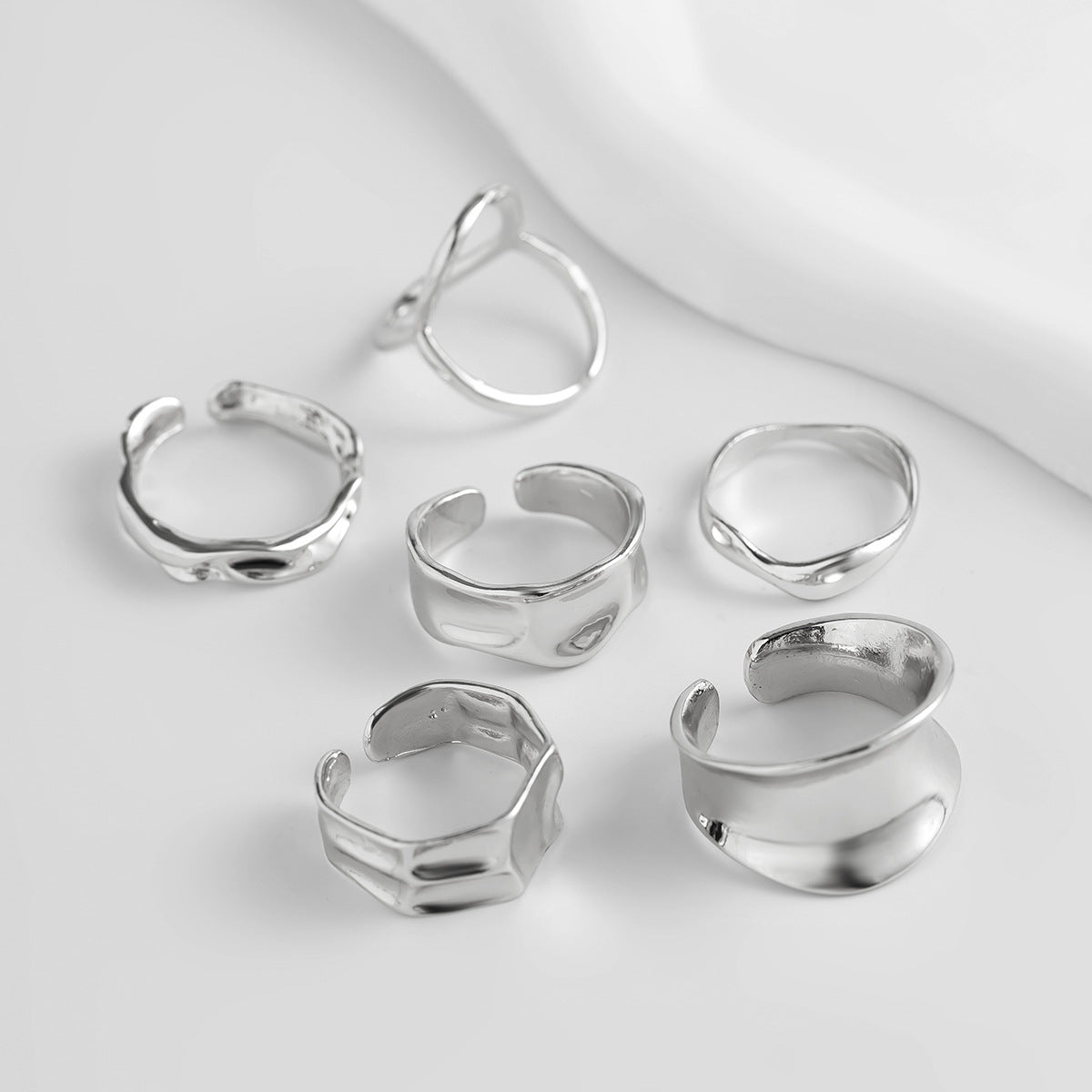 Casual Hollow Pleated Irregular Curved Alloy Rings