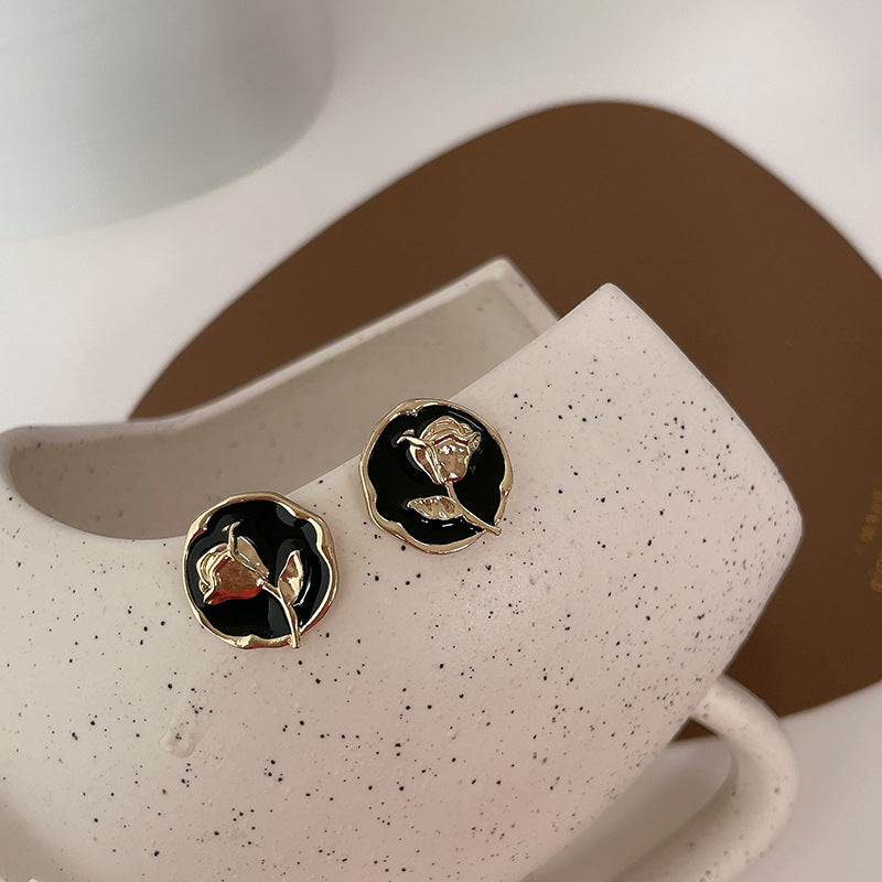 Women's Geometry Pattern Versatile Design Irregular Classic Earrings