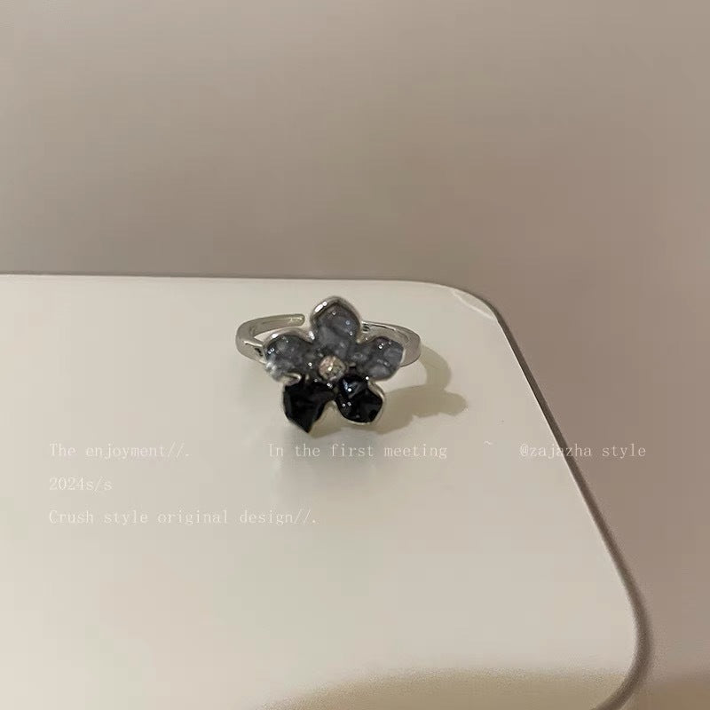 Women's Open-end Pearl Retro Style Personalized Index Finger Rings