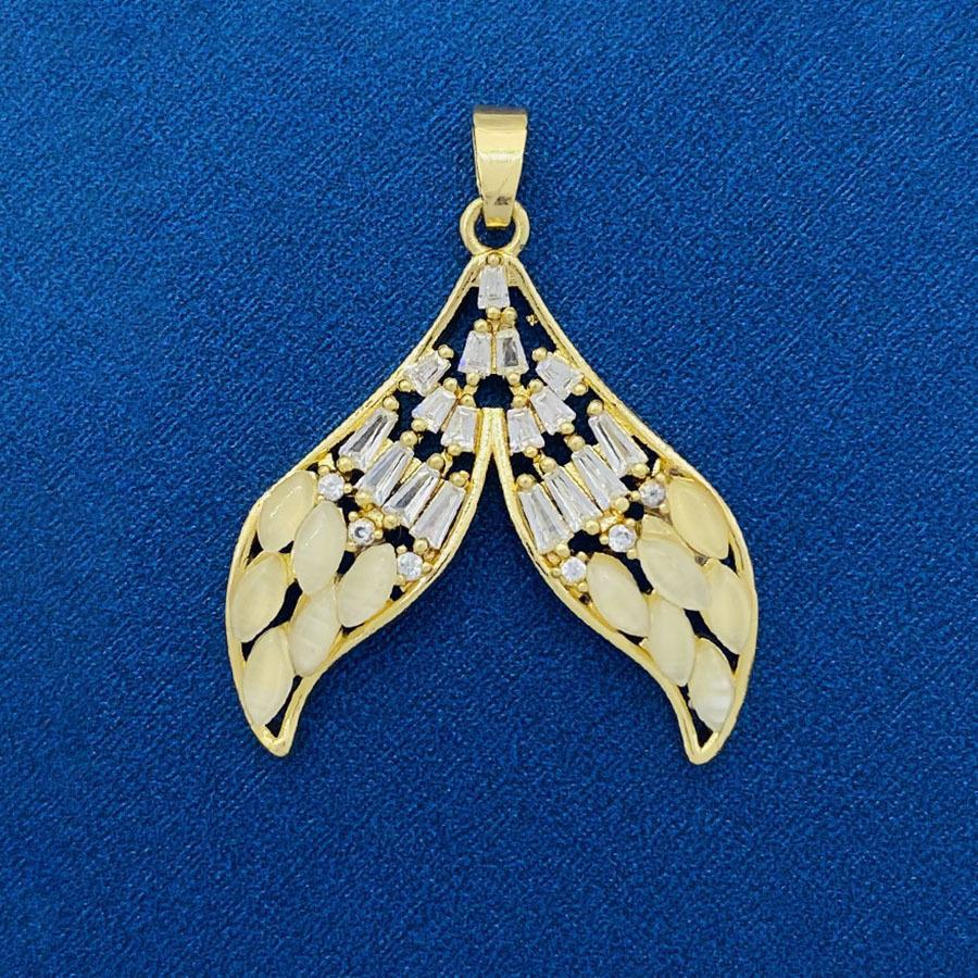 Random Match Fashion Classic Source Ornament Pendants
