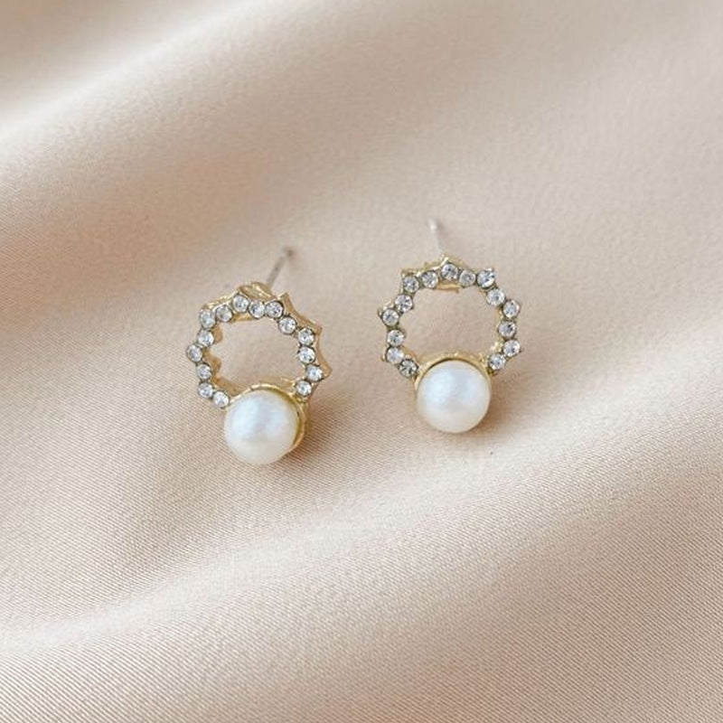 Women's Gold Plated French Entry Lux Pearl Fashion Dignified Earrings