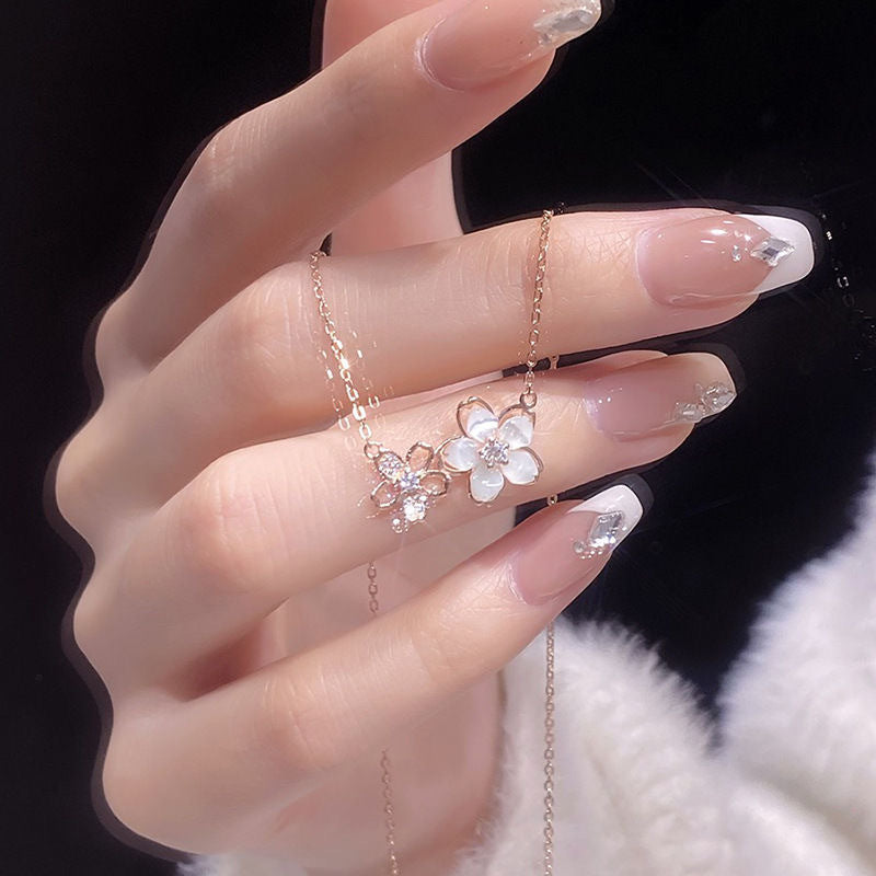 Niche Super Fairy Peach Clavicle Chain Necklaces