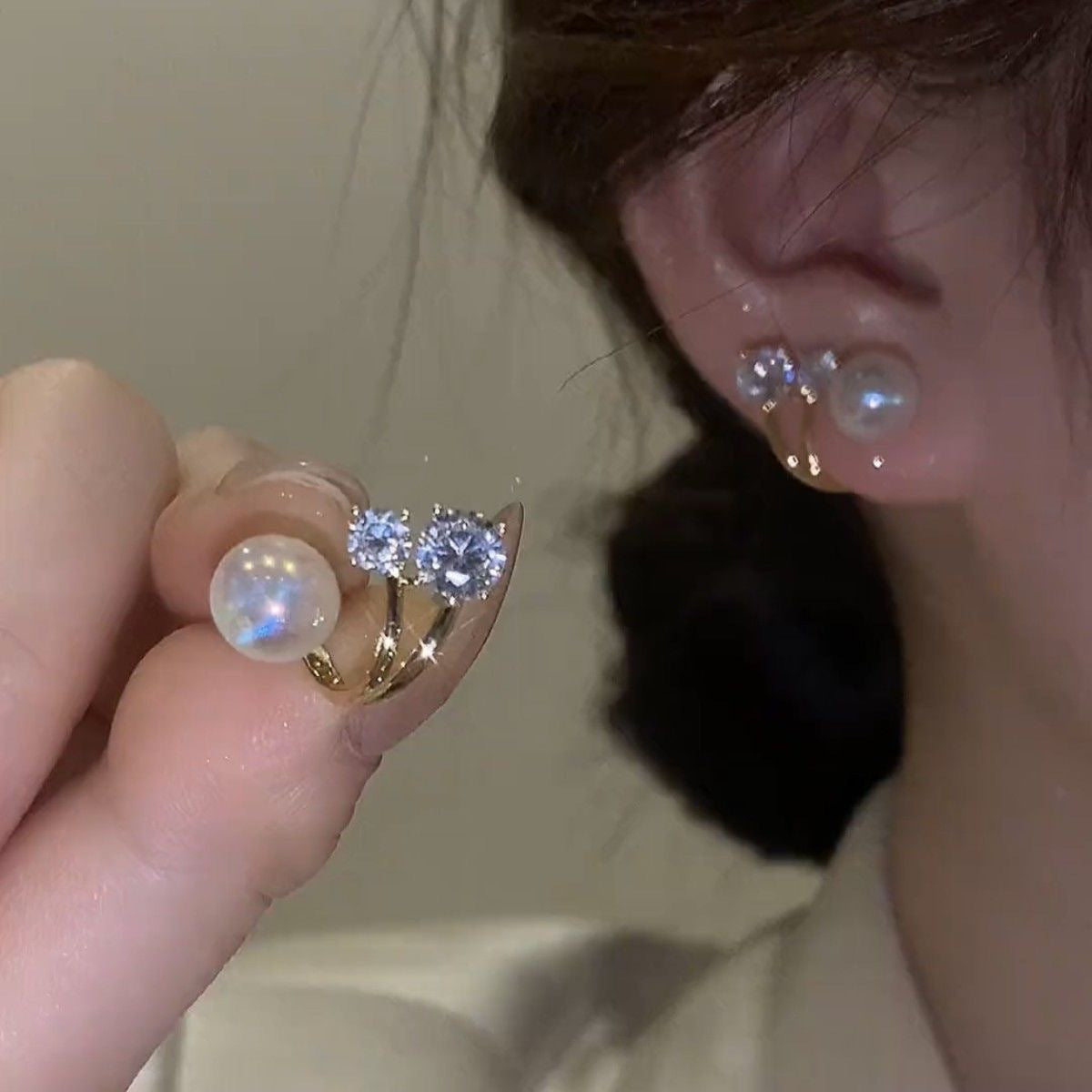 Women's Hot Mermaid Pearl Rhinestone Trendy Earrings