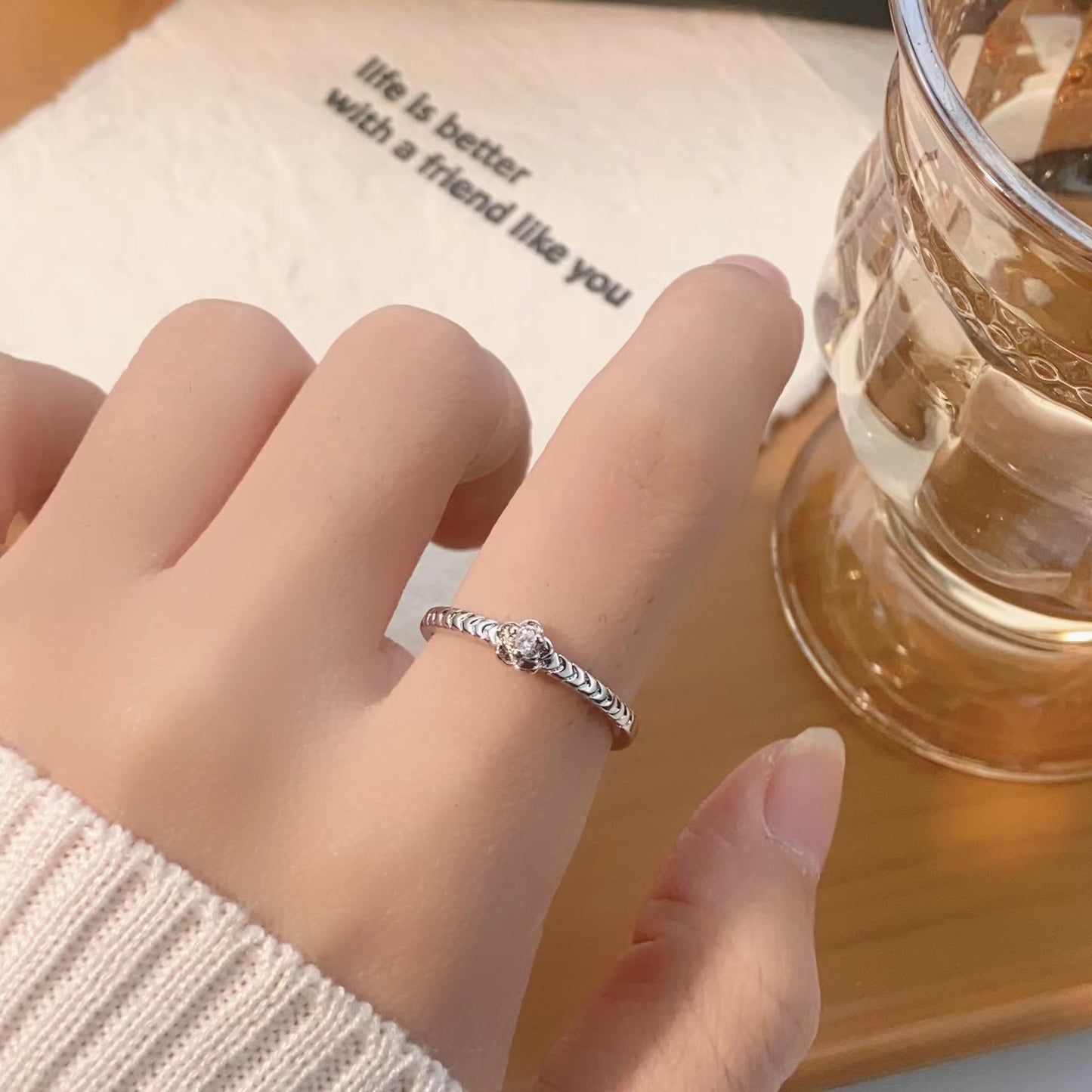 Women's Design High Fashion Personality Affordable Luxury Simple Rings