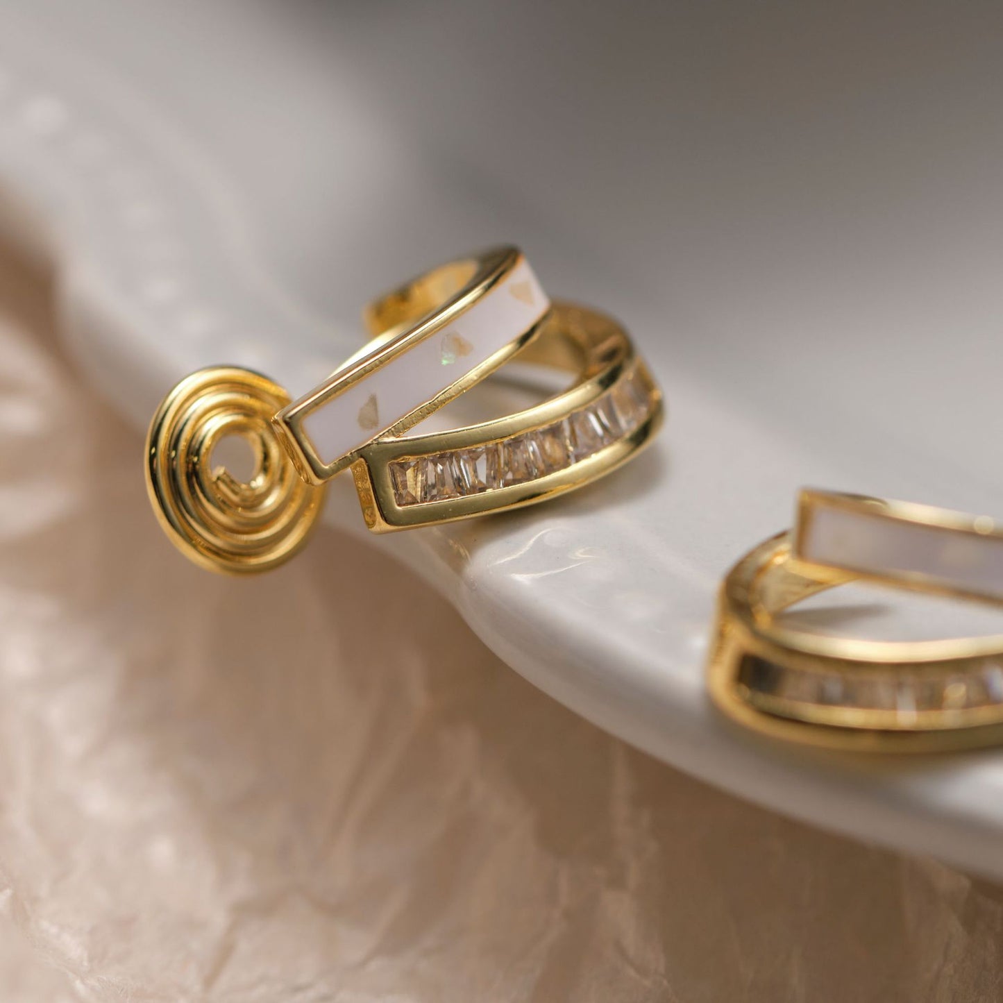 Women's Sier Mosquito Coil Ear Clip Without Rings