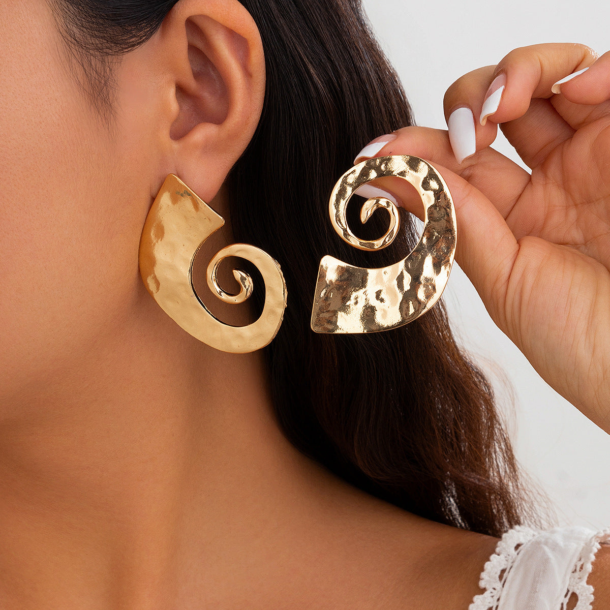 Geometric Conch Symbol Design Sense Exaggerated Earrings