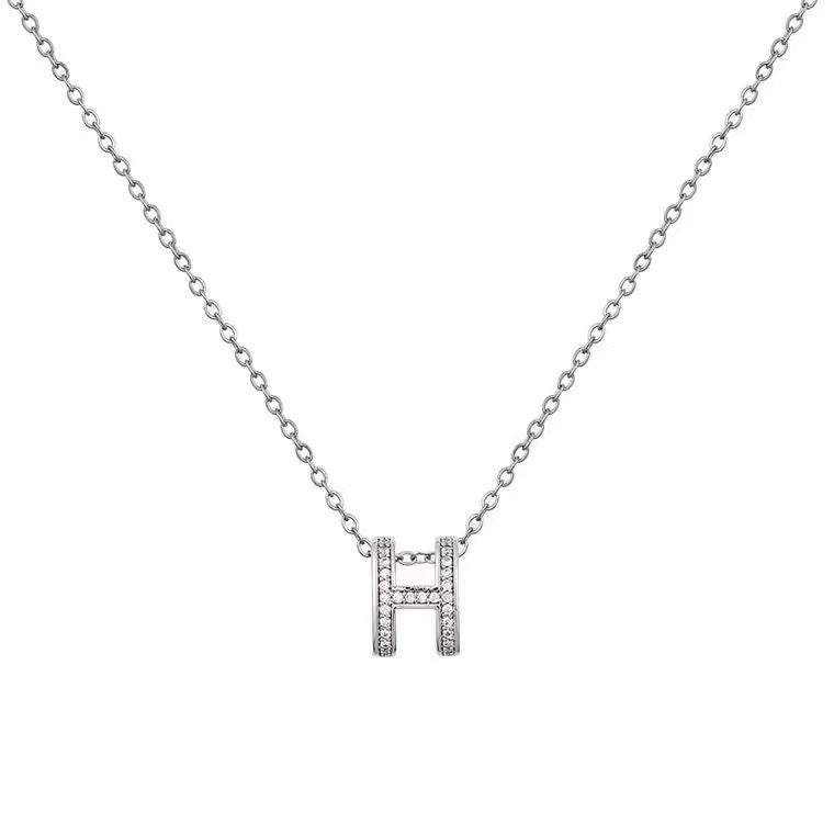 Women's Light Luxury Letter Diamond Simple Clavicle Necklaces