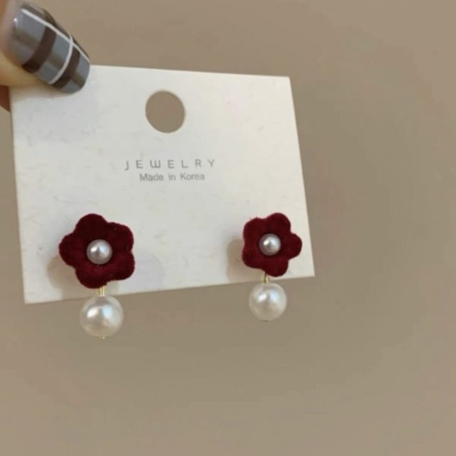Sier Needle Drip Glazed Love Style Female Temperament Earrings
