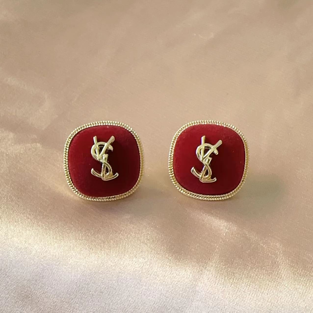 Sier Needle Drip Glazed Love Style Female Temperament Earrings