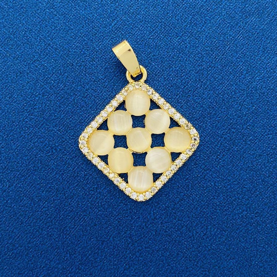 Random Match Fashion Classic Source Ornament Pendants