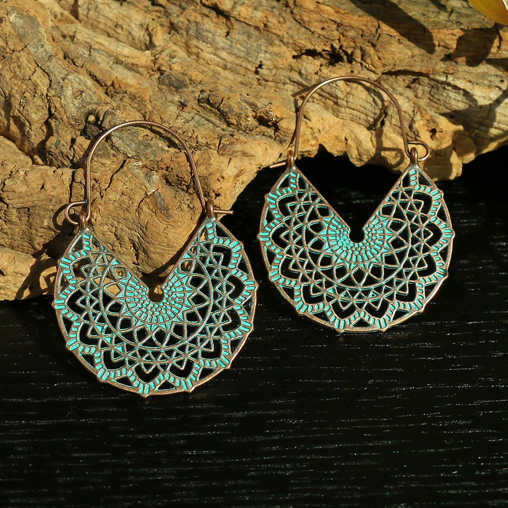 Creative Accessories Fashion Exaggerated Leaf Carved Earrings
