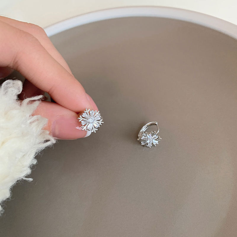 Women's Ear Clip High-grade Sense Small Exquisite Earrings
