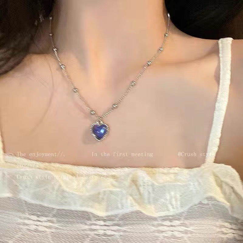 Female Light Luxury Minority High-grade Inlaid Zircon Necklaces