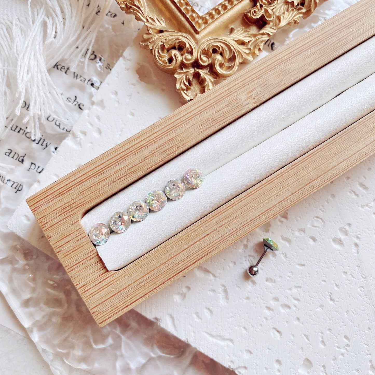 Coating Colorful Crystals Female Screw Tightening Earrings