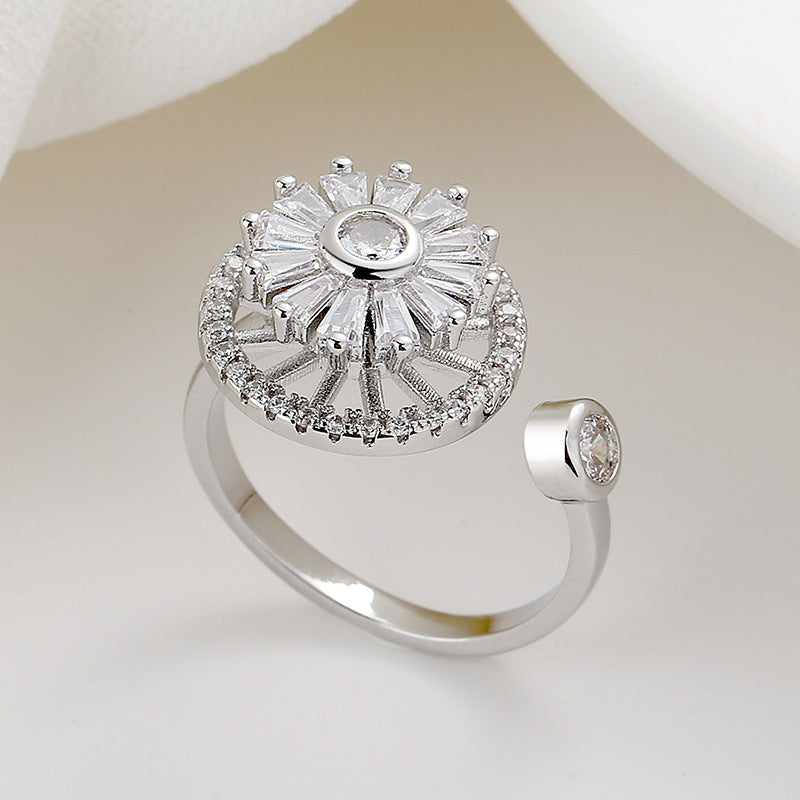 Female Rotating Clover Niche Opening Adjustable Rings