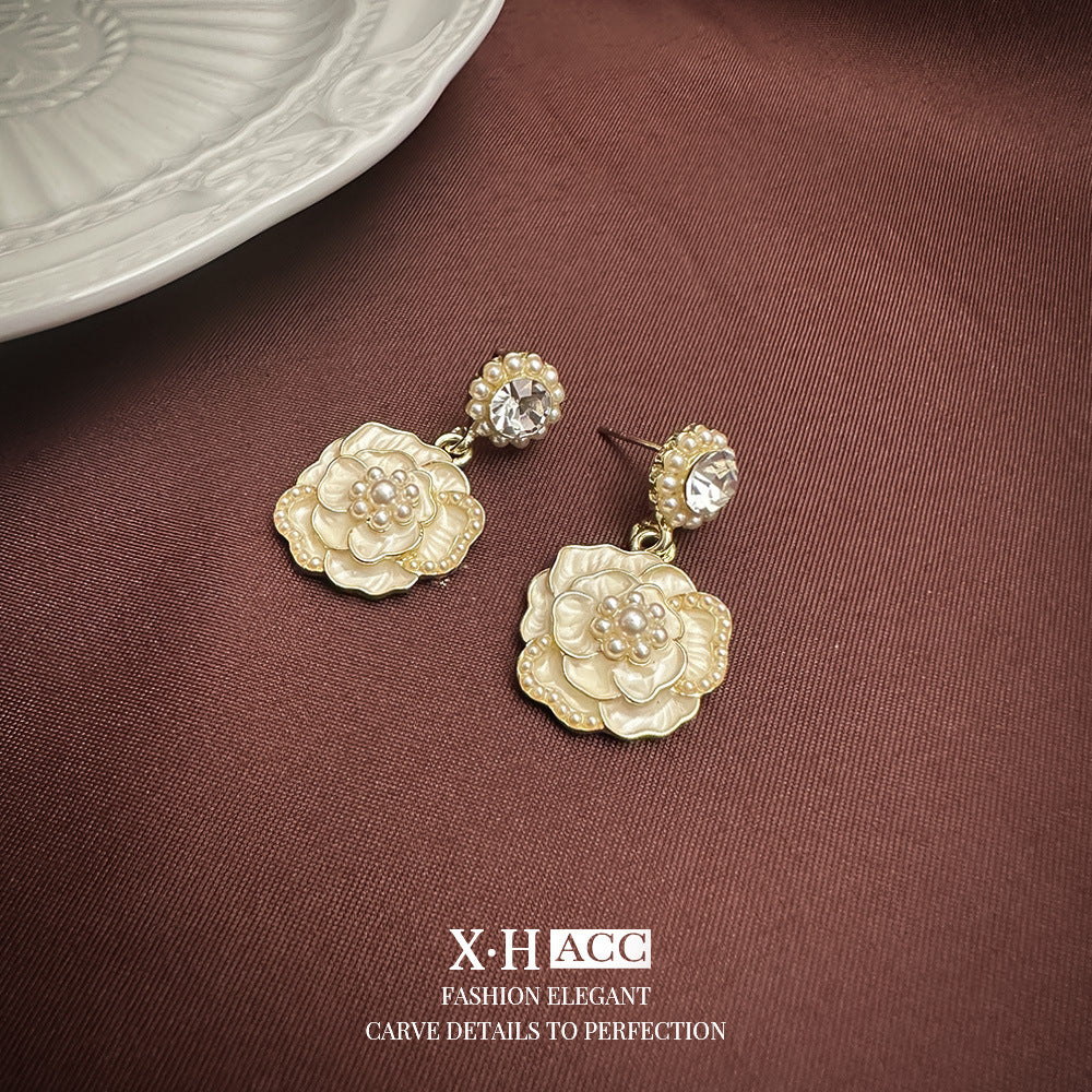 Women's Gold Plated French Entry Lux Pearl Fashion Dignified Earrings