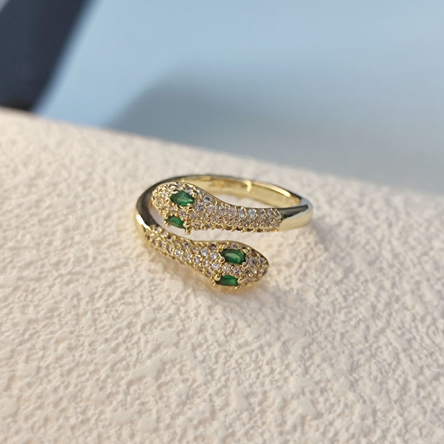 Design Niche Personality Emerald Cold Open Rings