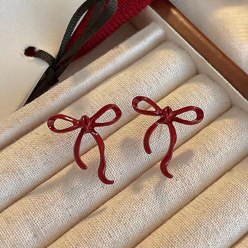 Sier Needle Drip Glazed Love Style Female Temperament Earrings