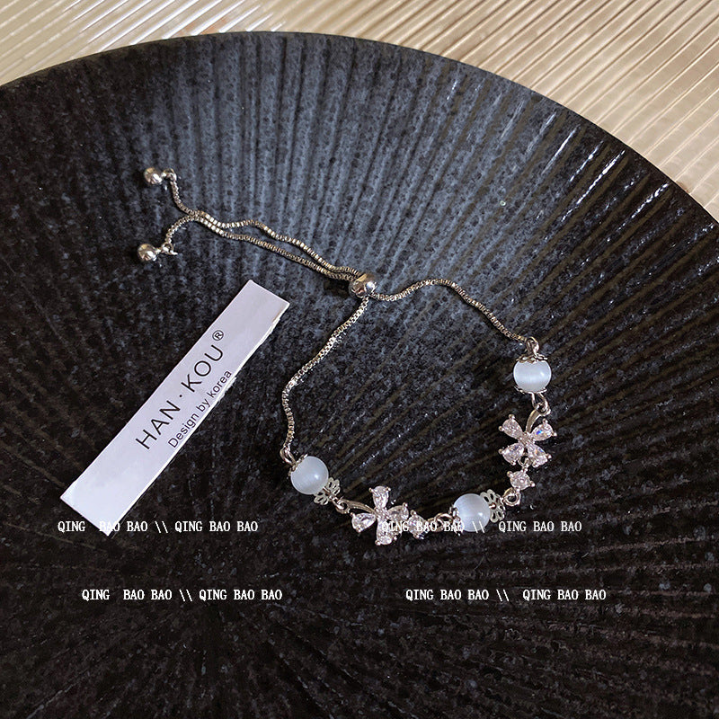 Women's Style Love Camellia High Sense Light Bracelets