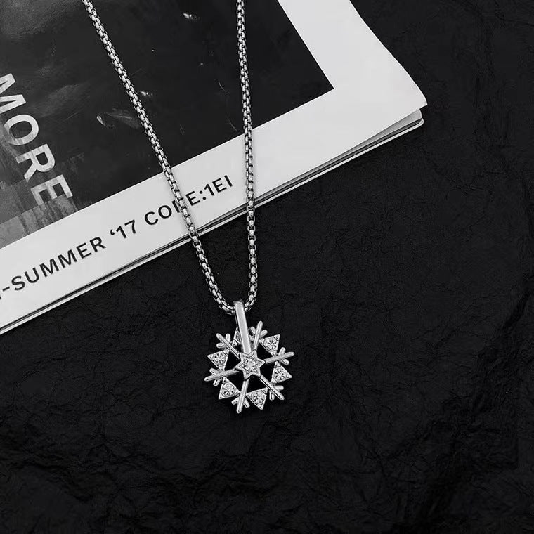 Rotatable Snowflake Decorative Female Summer Hip Hop Necklaces