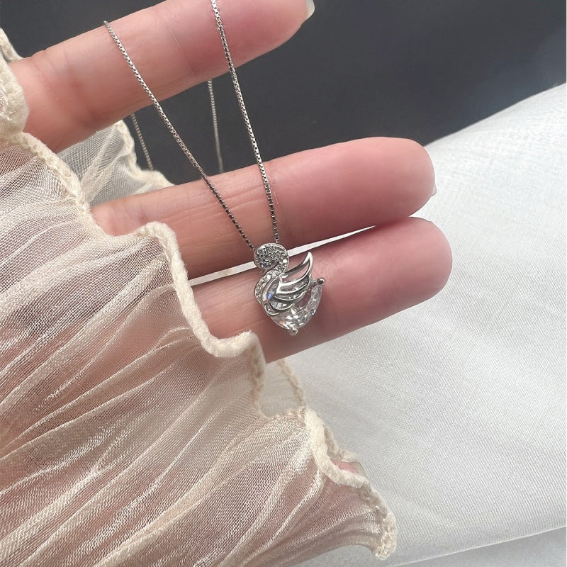 Women's Swan Light Luxury High-grade Zircon Design Pendants