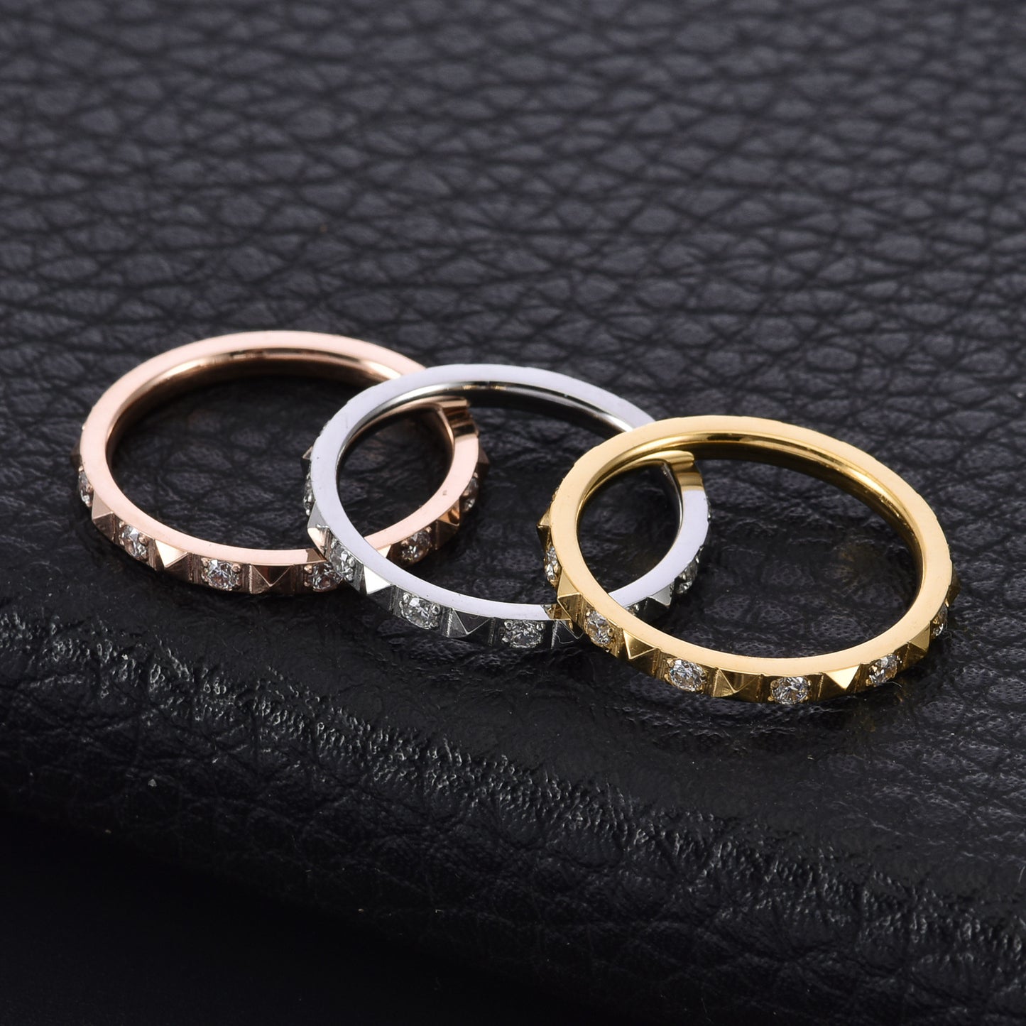 Women's Titanium Steel Fairy Style Pyramid Circle Fresh Gold Rings