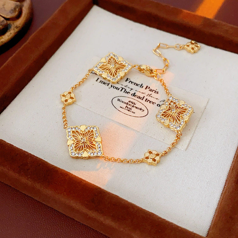 Women's High Version Lucky Four-leaf Grass Light Luxury Bracelets