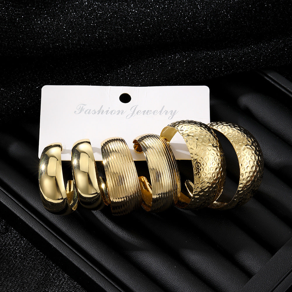 Women's Concave Type Card French Fashion Commuter Earrings
