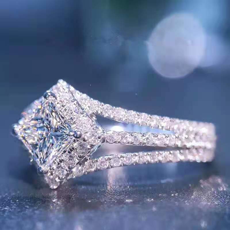 Ornament Over Diamond Fashion Trend Change Rings