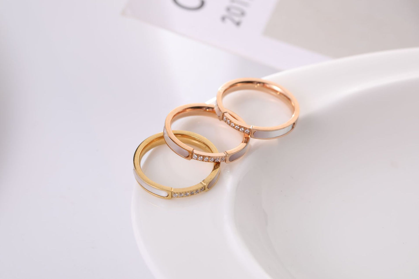 Women's Shell Fashionable Temperament Personality Titanium Steel Rings