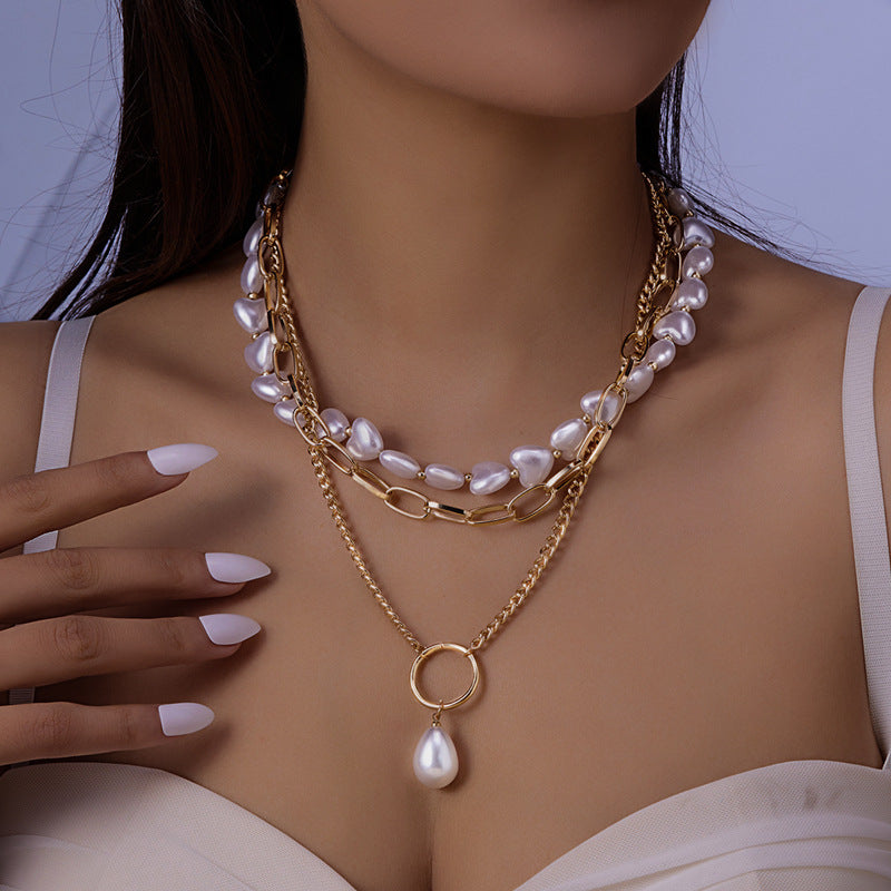 Women's High-grade Design Baroque Imitation Pearl Clavicle Necklaces
