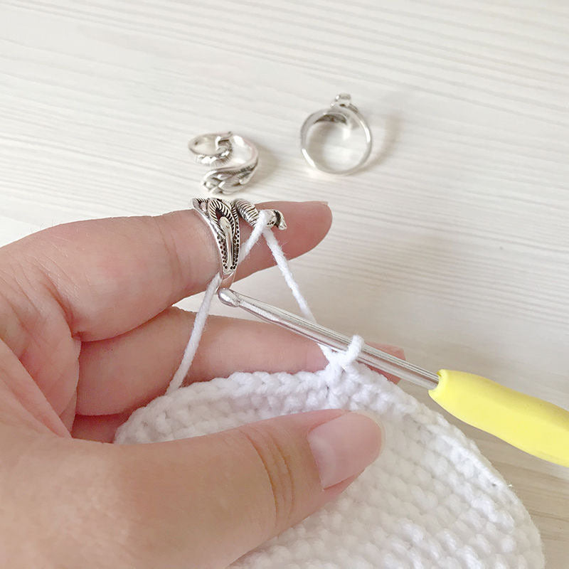 Three-dimensional Argent Pur Peacock Female Open Rings