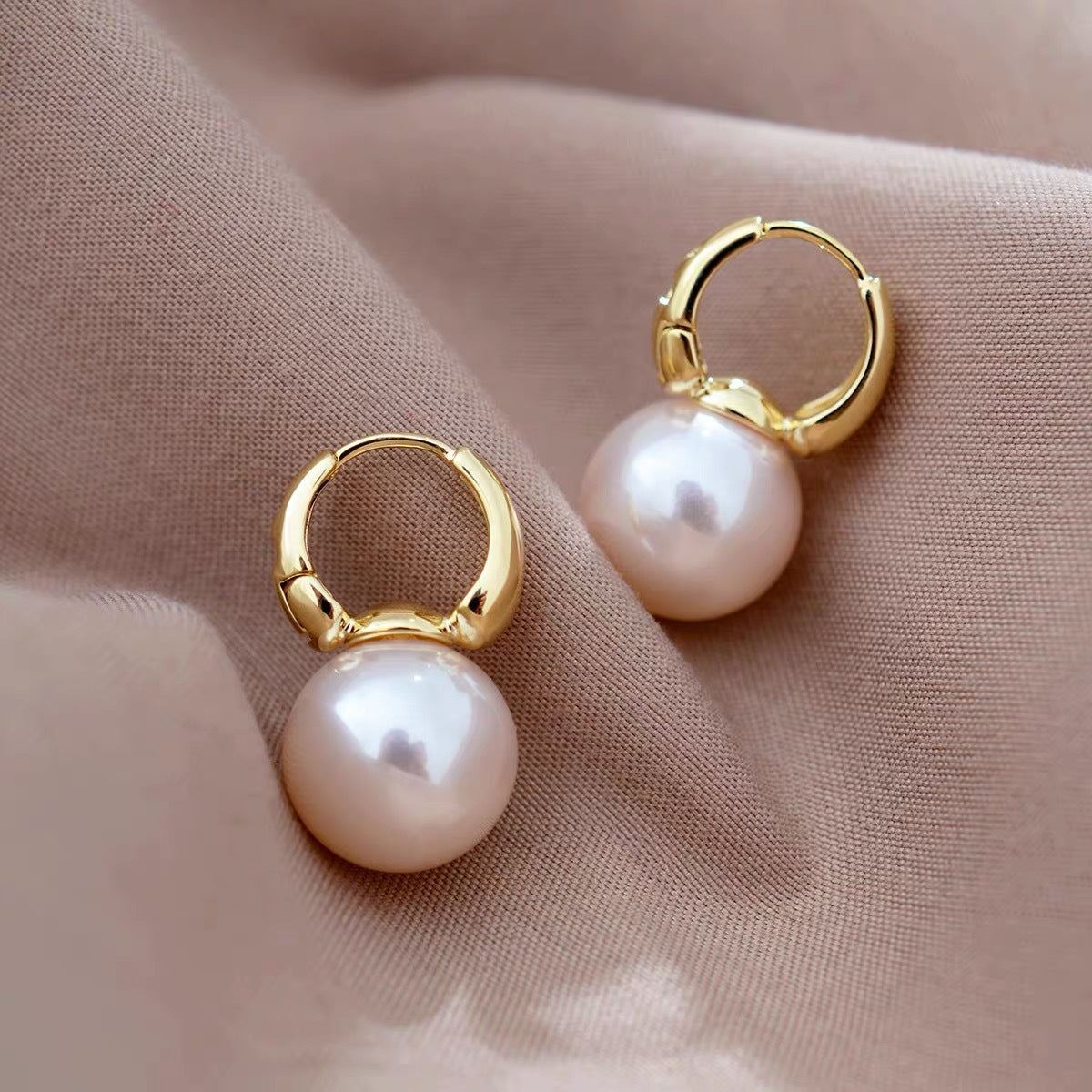 Women's Gold Plated French Entry Lux Pearl Fashion Dignified Earrings
