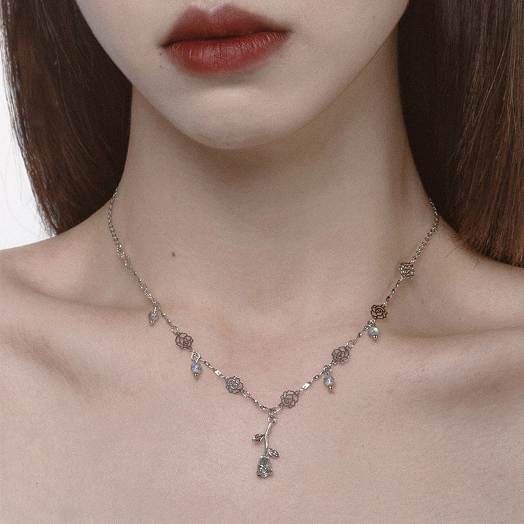 Chain Female Hot Pearl Design Light Pendants