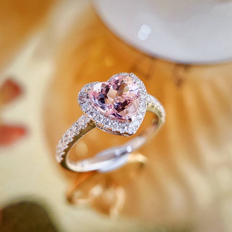 Women's Pink Diamond Fashion Alloy Inlaid Loving Rings