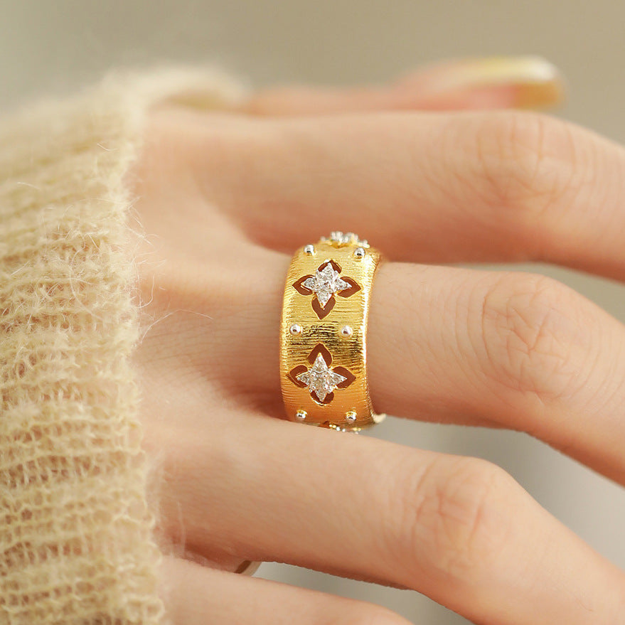 Clover Female National Temperament Special Interest Light Rings