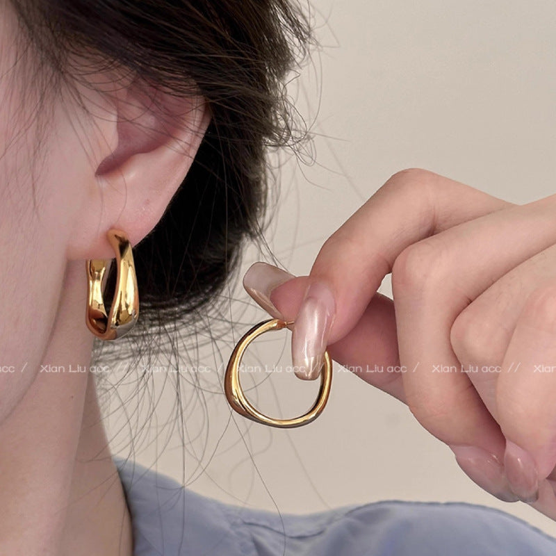 Women's Style Irregular Ear High-grade Simple Niche Earrings