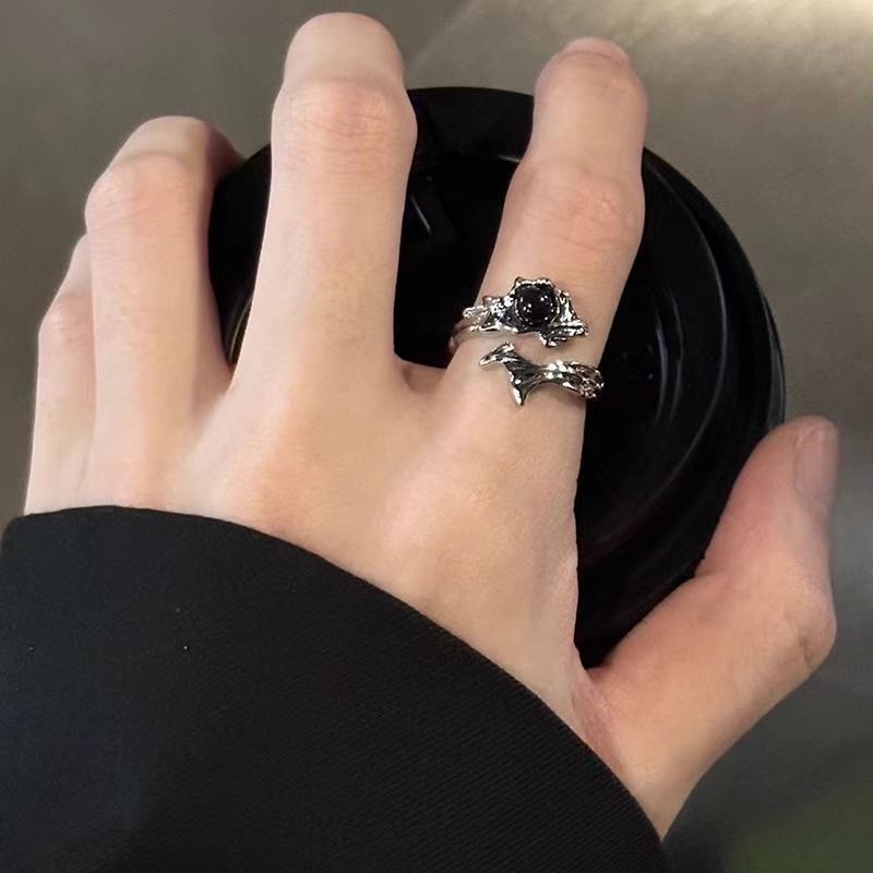 Women's & Men's Dark Style Thorn Design Texture Sense Rings
