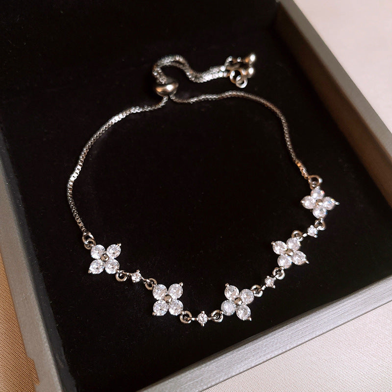 Women's High Version Lucky Four-leaf Grass Light Luxury Bracelets