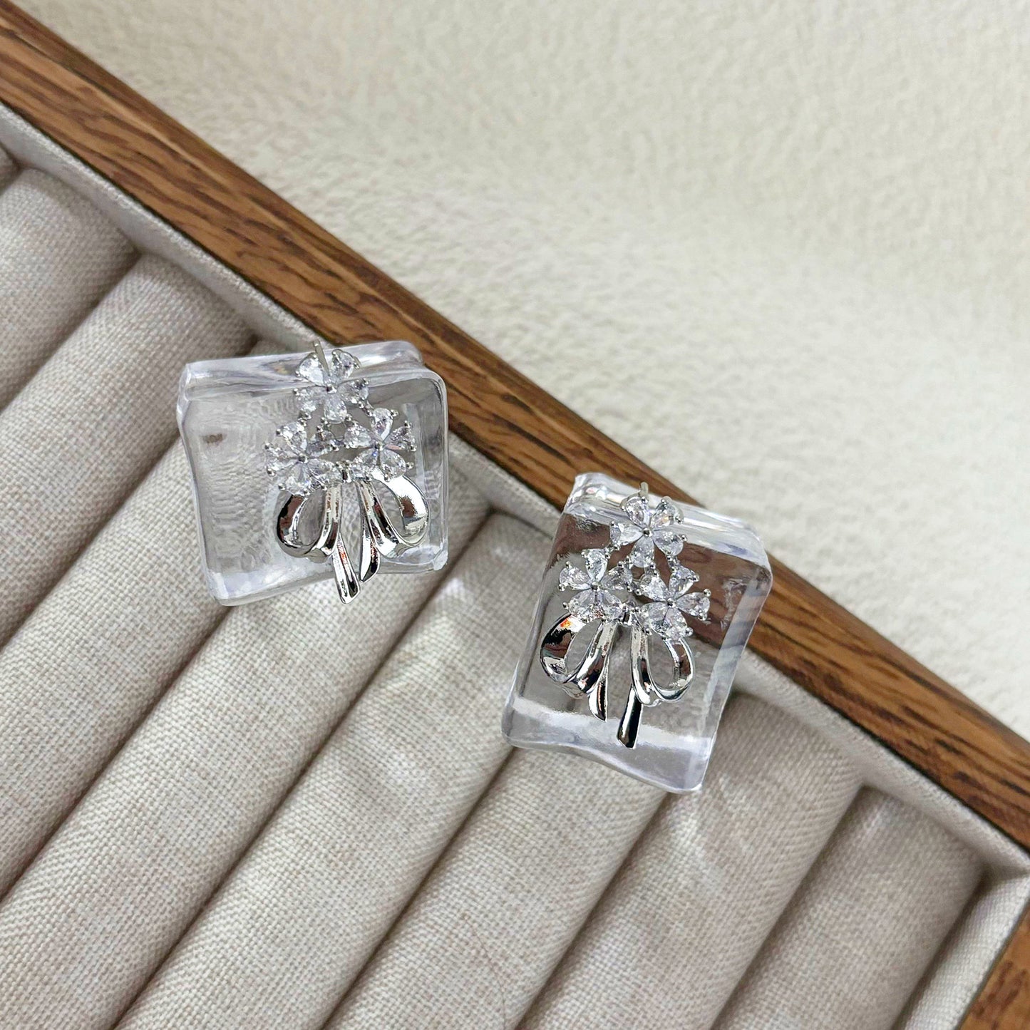 Flower Bow French Retro Affordable Luxury Earrings